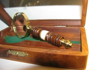 BAKELITE /WOOD  HANDLE  with BRASS READING  MAGNIFYING GLASS + WOODEN GIFT  BOX - Picture 1 of 8