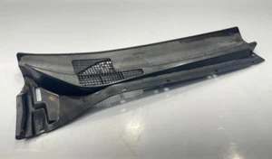 1992-1996 TOYOTA CAMRY FRONT RIGHT WINDSHIELD WIPER COWL PANEL P/N 55781-33010 - Picture 1 of 9