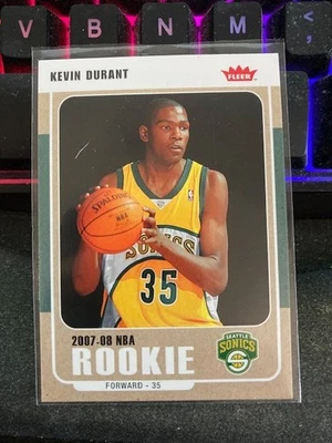 Kevin Durant 2007-08 Fleer 212 novato Foto 1 de 2