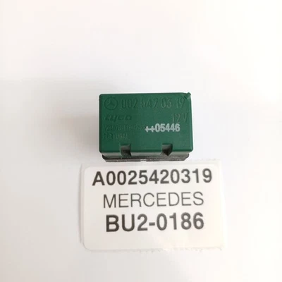 1996-2003 Mercedes-Benz E300 Relay A0025420319 - Image 1 of 4