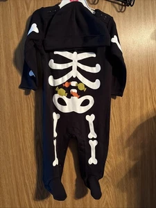 Carter's Einteiler Skelett Knochen 6 Monate schwarz Langarm Fuß mit Mütze Neu mit Etikett - Bild 1 von 4