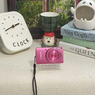 Canon IXUS140/ELPH130IS Pink-Optical IS, DIGIC 4, 3" LCD, Sweet Pink Shooter - Image 1 of 3