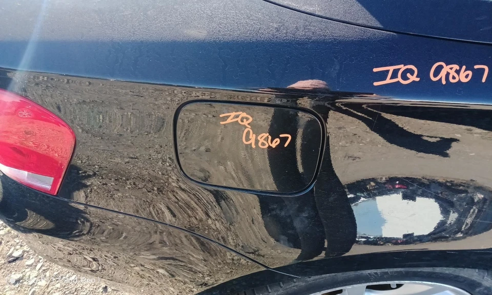 BMW 135i  2012 Fuel Filler Door 755551 Foto 1 de 4