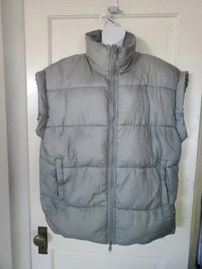 FREE PEOPLE MOVEMENT PUFF OVERSIZED  GRAY VEST SZ M - Picture 1 of 5