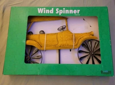 Hilandero de tractor amarillo antiguo de 18", estaca de patio, decoración de jardín de Russco Foto 1 de 4