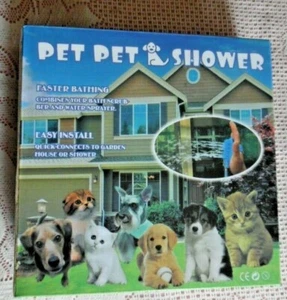 "Pet" Pet Shower with quick connect to hose or shower and bonus grooming mitt - Picture 1 of 5