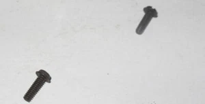 LIONEL HO PART 0602-66 ORIGINAL POST-WAR MOTOR MOUNTING SCREWS(2)- NEW -M29 - Picture 1 of 1