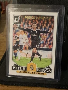 2015 Panini Donruss Cristiano Ronaldo Pitch Kings Press Proof Gold /99 Madrid - Picture 1 of 7