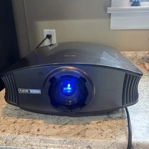 Sony Bravia VPL-VW60 SXRD HD 1080p Digital Home Theater Projector Tested Works - Picture 1 of 6