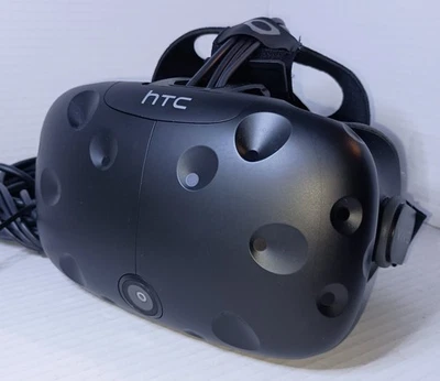 HTC Vive VR Headset Complete Set Steam VR PC Virtual Reality - Image 1 of 4
