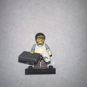 LEGO NEW 8831 SERIES 7 MINIFIGURES ALL 16 AVAILABLE YOU PICK YOUR FIGURES - Picture 1 of 3