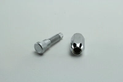 NICE WHEEL STUD & NUT REAR FOR FORD BA BF INC FAIRMONT GHIA WITH ALLOY WHEELS — 第 1/4 张图片