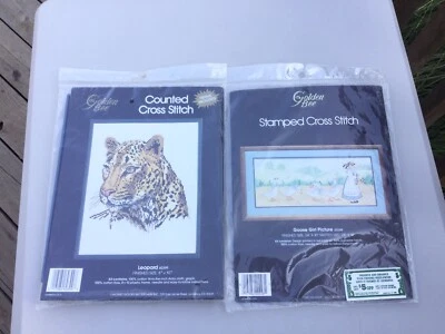 2 kits vintage de punto de cruz de abeja dorada foto de niña leopardo y ganso años 80’s Foto 1 de 2