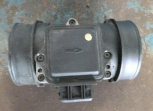 Holden Vectra JR JS 4cyl Air Flow Meter - Picture 1 of 4