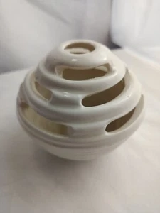 Pottery Flower White Vase Bee Hive Shape Mid Century Modern - Picture 1 of 3