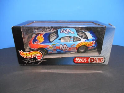 Hot Wheels Racing, Kyle Petty #44 Hot Wheels  2000 NASCAR 1:24 Autographed - Image 1 of 4