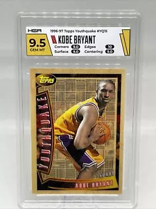 1996-97 Topps Youthquake #YQ15 Kobe Bryant NBA HOF Inserto Rookie HGA 9,5 GEM MT - Foto 1 di 4
