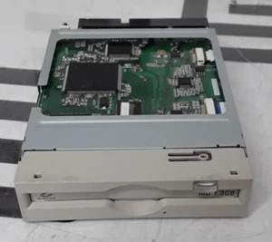 FUJITSU MCM3130AP CA06123-B331 90MM 3.5" IDE 1.3GB MO Magnetic Optical Drive - Afbeelding 1 van 6