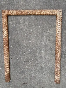 ANTIQUE VICTORIAN CAST IRON FIREPLACE SURROUND 24 1/2 x 30 1/2 - Picture 1 of 3