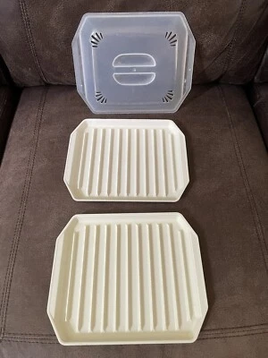 2 Microwave Bacon Trays with Vented Lid - Image 1 of 2