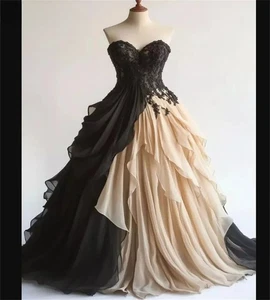 Vestido de novia gótico renacentista rococó victoriano siglo XVIII  - Imagen 1 de 5