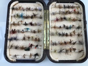 Vintage Hardy Neroda Oxblood Fliegenbox mit Fliegen - Bild 1 von 5