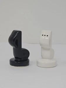 SARSAPARILLA, MADE IN JAPAN, MUSIC NOTE SALT & PEPPER SHAKERS, VINTAGE - Picture 1 of 4