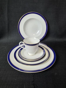 ROYAL WORCESTER Howard Kobaltblau Goldrand 6-teiliges Gedeck  - Bild 1 von 16