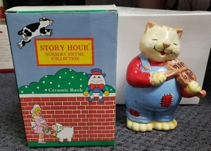 "Banco de monedas de colección Russ/Story Hour ""Hey, Diddle, Diddle" gato y violín, nuevo en caja/nunca usado - Imagen 1 de 4