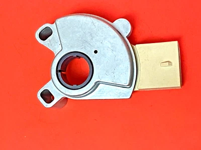 Interruptor de seguridad neutro NS25 para Ford Tempo Taurus Escort Mercury Topaz Foto 1 de 3