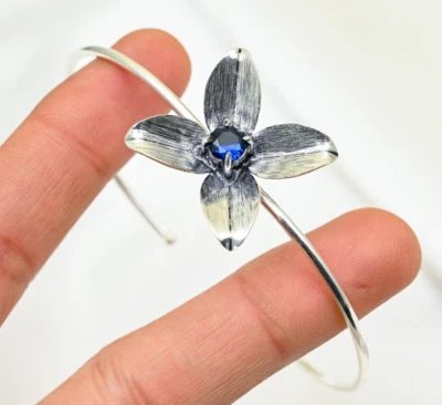 Pulsera de piedras preciosas de zafiro azul creada en laboratorio hecha a mano joyería de plata de ley 925 Foto 1 de 4