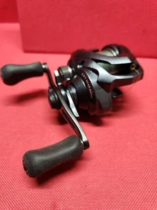 Carrete de pesca profesional SHIMANO "CASITAS 150" RARO Baitcasting EXCELENTE estado - Imagen 1 de 22