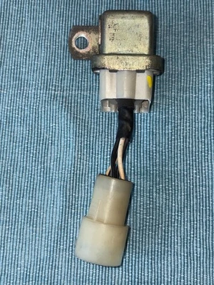 84-89 Toyota Pickup 4Runner 22RE 3VZE Starter Relay 28300-35010 Tested - Image 1 of 4