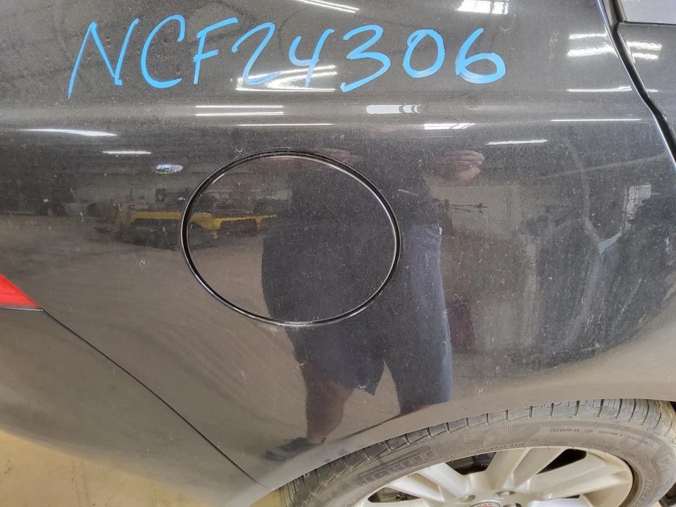 Jaguar XE        2019 Fuel Filler Door 461004 - Imagem 1 de 1