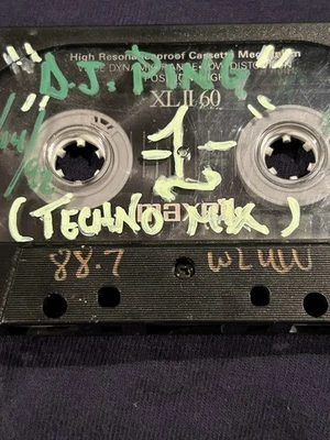 DJ PING TECHNO MIX RECORDED (8-14-1992) ON 88.7 FM WLUW Rare Radio Mix. Classics - Image 1 of 4