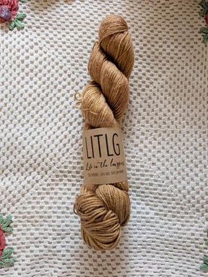 LITLG Life in the Long Grass seda merino calcetín hilo 425yd amarillo mostaza Foto 1 de 4