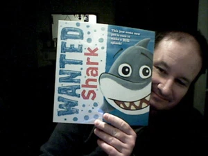 WANTED SHARK KIDS STORY PAPERBACK BIRTHDAY CHRISTMAS BEDTIME READING - Picture 1 of 2