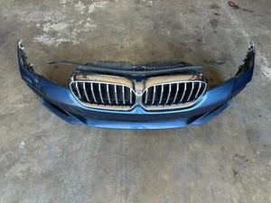 21-23 BMW 540i 530i G30 FRONT BUMPER COVER W/ GRILLES ASSEMBLY Blue C4F OEM - Picture 1 of 23