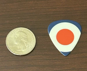 EDDIE VEDDER PEARL JAM BULLSEYE PLETTRO CHITARRA DOPPIO LATO RARO ROCK N ROLL - Foto 1 di 4