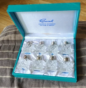 8 Vintage Raimond Japan Crystal Square Salt & Pepper Shakers - in original box - Picture 1 of 3