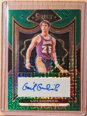 Gail Goodrich #SC-GAI #10/35 2024-25 Select Signatures Green Mojo Prizm P0236A - Image 1 of 2