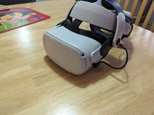 Meta Oculus Quest 2 128GB Standalone Headset with bobo VR battery pack headstrap - Picture 1 of 6