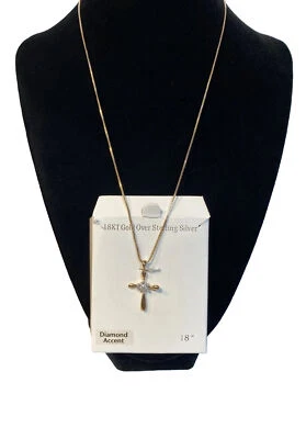 Collar Cruz Religiosa Oro 18k Sobre Plata de Ley y Diamantes Acento Foto 1 de 3