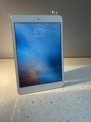 Apple iPad mini 1st Gen. 16GB Wi-Fi 7.9in - Silver Pl Check The Photos #126 - Image 1 of 4