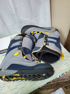 vans snowboard boots size 10.5