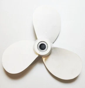 YAMAHA 15HP-28HP GENUINE PROPELLER 9-1/4″ X 7″ - Bild 1 von 2