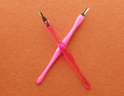 Nagelhautmesser V Form Nagelhautentferner in  Pink Farbe - Bild 1 von 4