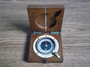 Rare antique J.WARDALE & Co dial operating wooden compass London 1918 (WWI). - Picture 1 of 12