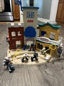 1996 Fisher Price Wild Western Town 77052 Great Adventure Sheriff Hotel Bank USA - Picture 1 of 22