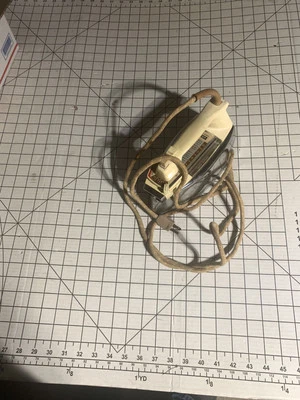 Винтажный универсальный распылитель и паровой утюг B422 - Изображение 1 из 4